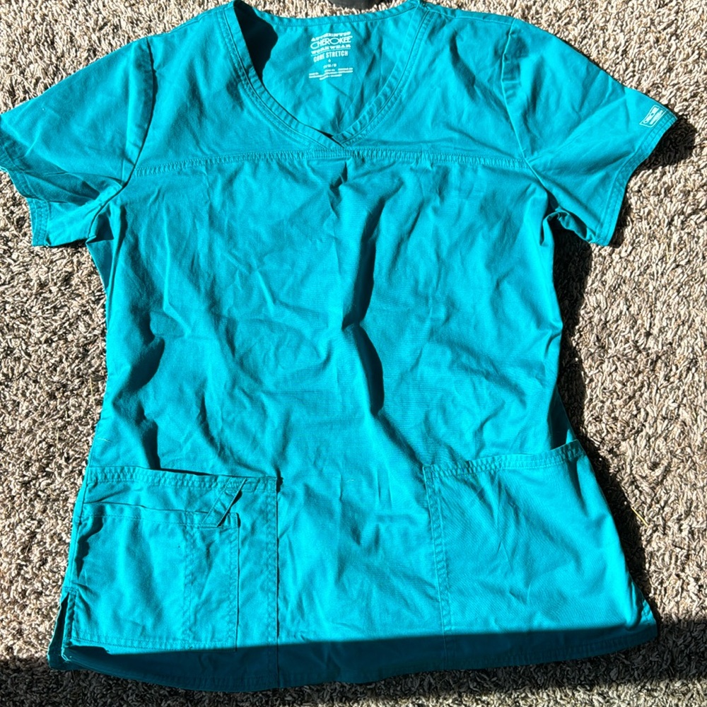 Scrubs size medium top and bottom